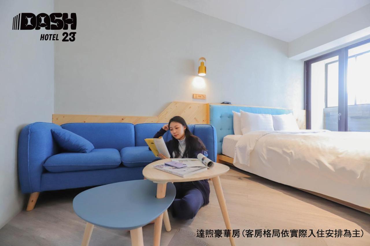 Dash 23 Hotel Tainan Exteriör bild