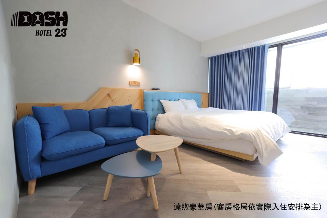 Dash 23 Hotel Tainan Exteriör bild