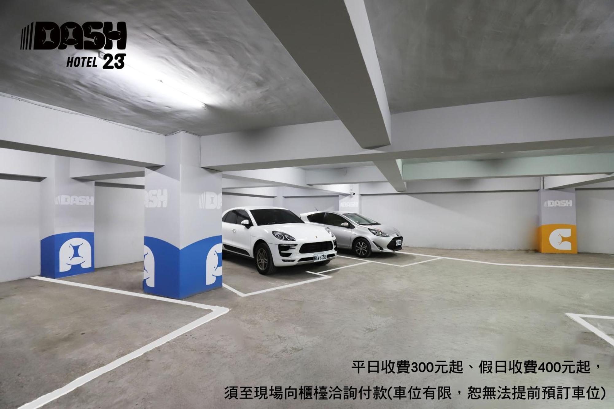 Dash 23 Hotel Tainan Exteriör bild
