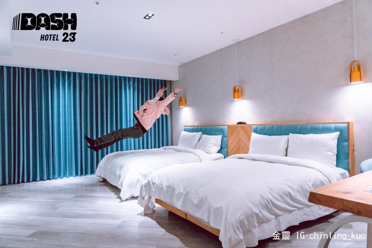 Dash 23 Hotel Tainan Exteriör bild