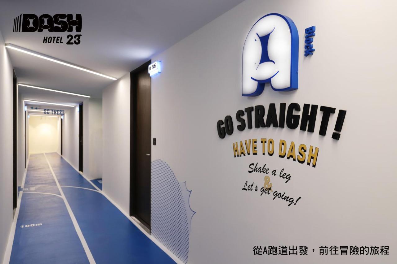 Dash 23 Hotel Tainan Exteriör bild